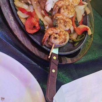 Tres Amigos Cantina - Mexican Near Me - Brandon, Florida