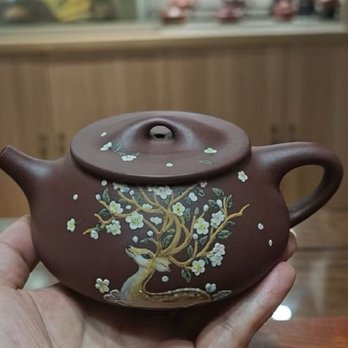 Lucky Leaf Tea House - Handmade zisha teapot - Coffee & Tea Near Me - Salem, Oregon Lucky Leaf Tea House - Handmade zisha teapot - Coffee & Tea Near Me - Salem, Oregon