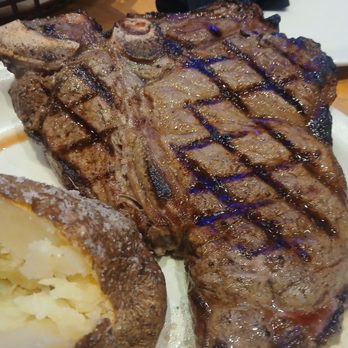 Texas Roadhouse - Porterhouse? Not hardly!!! This makes 2 out of Three from the wrong end of the loin. - Steakhouses Near Me - Tuscaloosa, Alabama Texas Roadhouse - Porterhouse? Not hardly!!! This makes 2 out of Three from the wrong end of the loin. - Steakhouses Near Me - Tuscaloosa, Alabama
