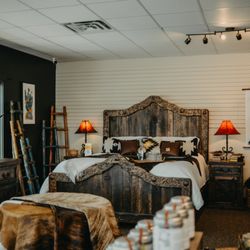 Crow & Cactus Co. - interior