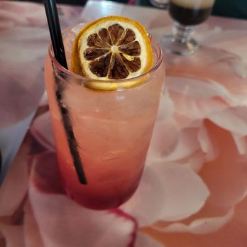 Casa De Flora Bar - Summer sunset mocktail - Coffee & Tea Near Me - Bloomfield, New Jersey