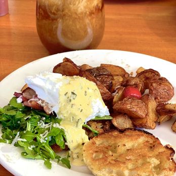 Shorehouse Kitchen - Classic egg Benedict - Coffee & Tea Near Me - La Jolla, California