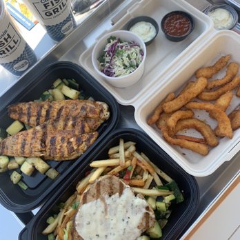 California Fish Grill - Sea bass and tuna, calamari - Seafood Near Me - Pasadena, California California Fish Grill - Sea bass and tuna, calamari - Seafood Near Me - Pasadena, California