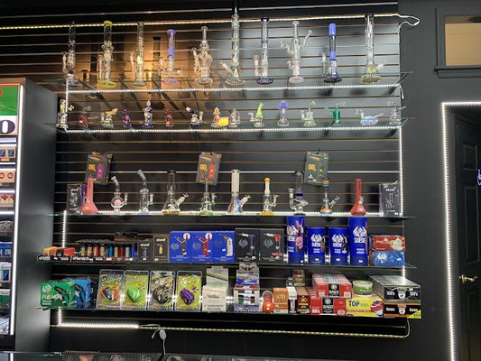 nirvana smoke n vape and Snacks, 4235 North Saint Peters Parkway, St. Peters, MO 63304, US ONEID_OVER_18 Vape Flavor:Orange Mint Savers Blueberry Watermelon Geek Bar