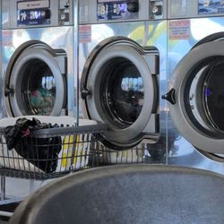 Laker Laundry - Washers