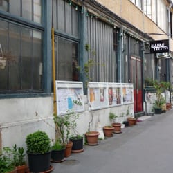 A la Folie Théâtre