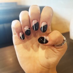 City Nails - Acrylics with gel