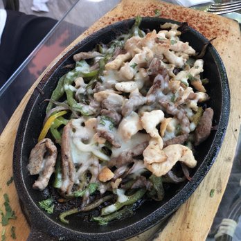 North Garden - Steak & Chicken fajitas very tasty - Signature Cuisine Near Me - Cancún, ROO North Garden - Steak & Chicken fajitas very tasty - Signature Cuisine Near Me - Cancún, ROO