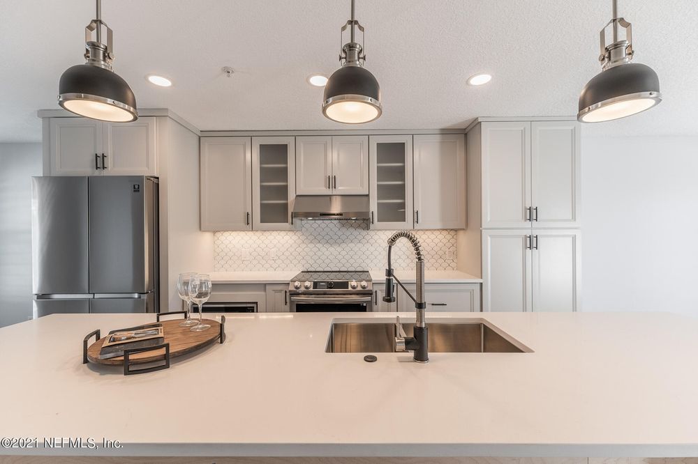 Slide of Stratum Contracting and Construction Management