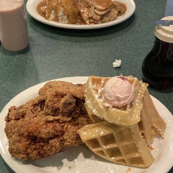Metro Diner - American Near Me - Bensalem, Pennsylvania Metro Diner - American Near Me - Bensalem, Pennsylvania