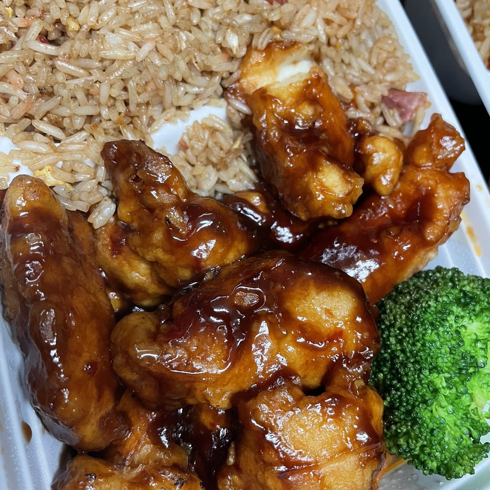 China Town Chef - chicken and rice with broccoli - Chinese Near Me - Palm Bch Gdns, Florida China Town Chef - chicken and rice with broccoli - Chinese Near Me - Palm Bch Gdns, Florida