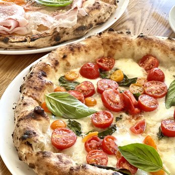 Sei Pizza Bar - Bismarck Pizze - Pizza Near Me - Los Angeles, California Sei Pizza Bar - Bismarck Pizze - Pizza Near Me - Los Angeles, California
