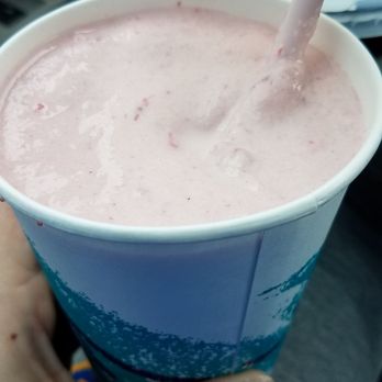 The Malt Shop - Strawberry shake - perfect thickness! - Ice Cream & Frozen Yogurt Near Me - Fenton, Missouri