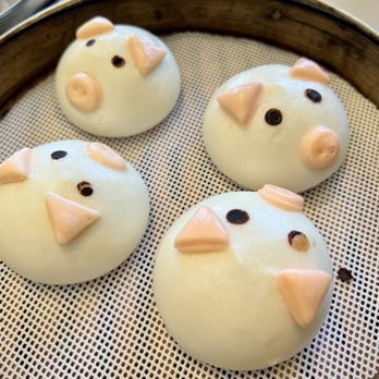 Mayflower Dumpling Express - Custard Egg Bun(Cute Pig Shape)4pc - Dim Sum Near Me - Anaheim, California