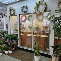 Blossom Flower Shops - Beautiful flowers for sale!