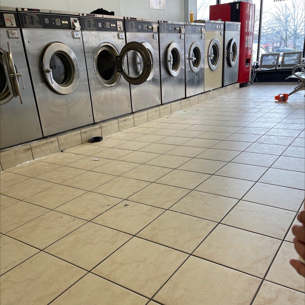 TOWN WASH TUB Updated August 2024 1361 Clifton Ave, Clifton, New