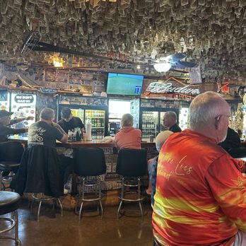 Dusty's Oyster Bar - Back bar. - Seafood Near Me - Panama City Beach, Florida Dusty's Oyster Bar - Back bar. - Seafood Near Me - Panama City Beach, Florida