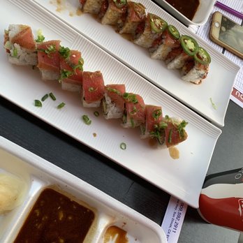 Show Sushi - Sushi Bars Near Me - San Dimas, California