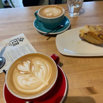 De Fer Coffee - Cappuccino - Coffee & Tea Near Me - Pittsburgh, Pennsylvania