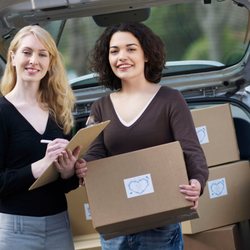 Helping Hand Errand & Concierge Services - Moving in and moving out services and senior downsizing