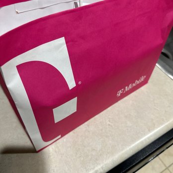 T-Mobile Experience Store - Mobile Phones Near Me - Columbus, Ohio