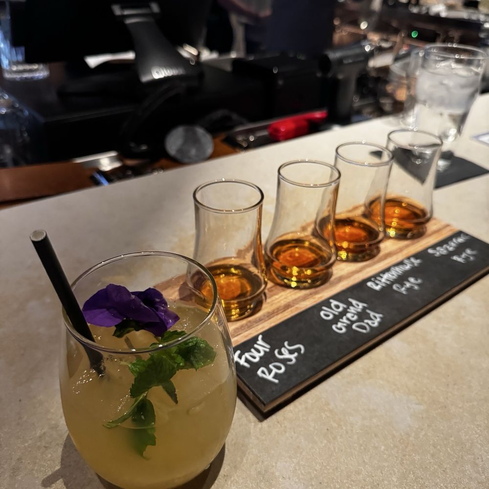 Eureka! Henderson - Whisky flight and Peach buzz sangri - American Near Me - Henderson, Nevada