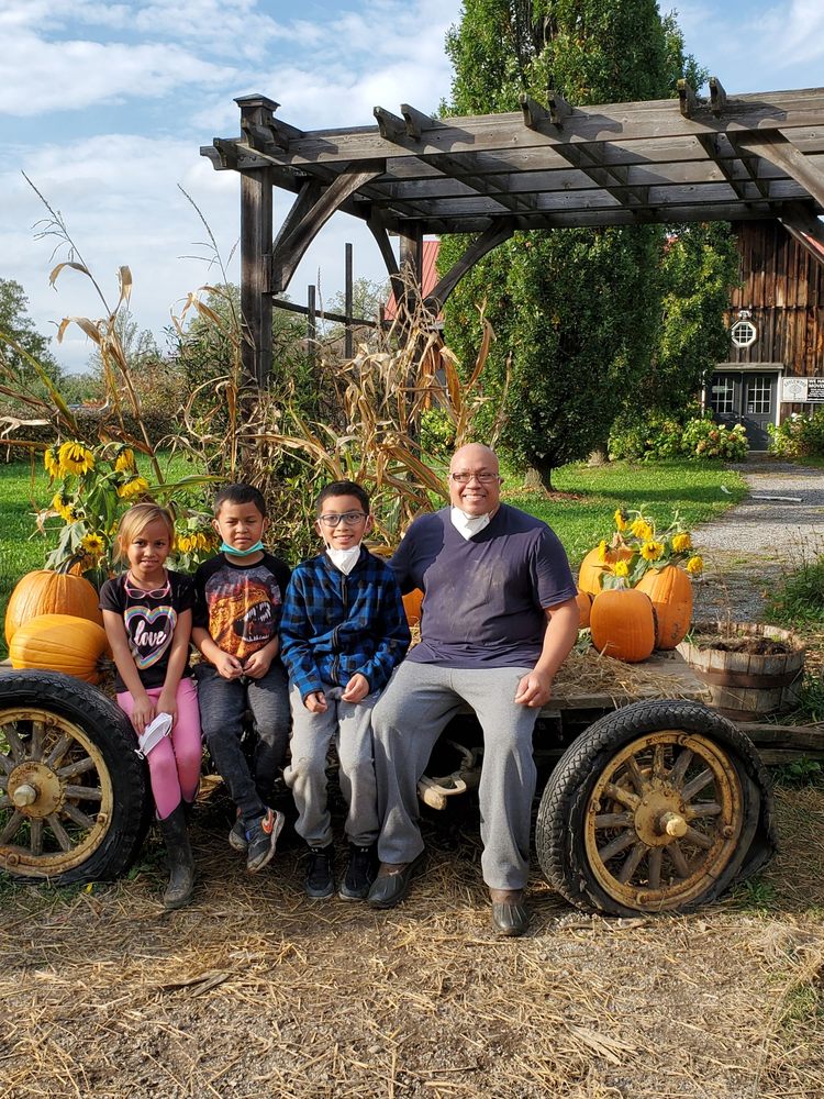 APPLEWOOD FARM Updated August 2024 39 Photos & 10 Reviews 12416