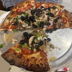 Ransom Canyon Cafe - Supreme Pizza with ranch