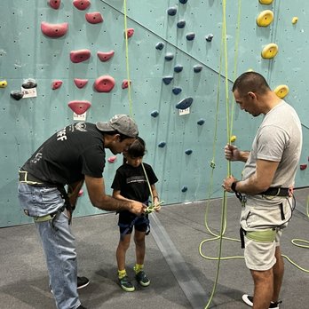 Cliffs of Id - Climbing Near Me - Culver City, California