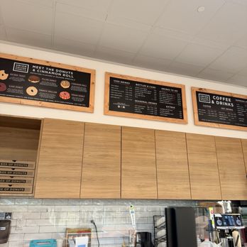 Union Square Donuts - Donuts Near Me - Lynnfield, Massachusetts