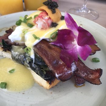 Herringbone Waikiki - Herringbone Eggs Benedict - Seafood Near Me - Honolulu, Hawaii