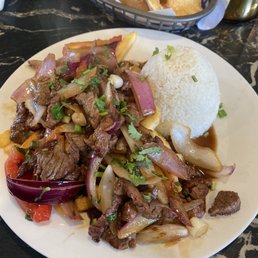 Lomo Saltado