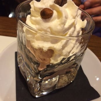 Chez Fabien - Dessert of the day - homemade strawberry ice cream - French Near Me - Nice, 06