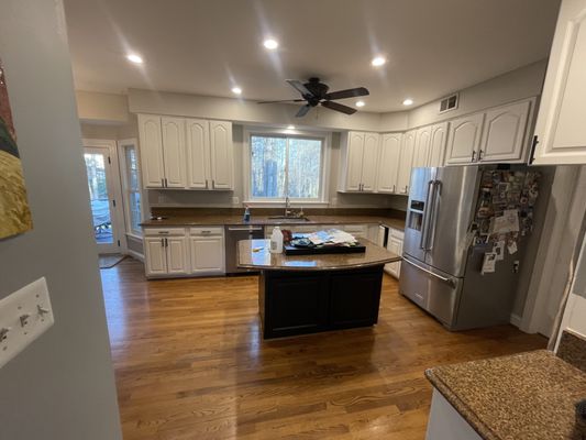 🚪✨ Goodbye outdated cabinets, hello modern style! ✨ - Why replace when you can repaint and revive? Our cabinet painting service gives your kitchen or bathroom a whole new look at a fraction of the cost. Smooth finishes, durable coatings, and colors that wow.
✅ 13+ years of experience
✅ Bilingual & locally owned
✅ Affordable way to upgrade your home
📞 Ready for a fresh start? Let’s turn those cabinets into the centerpiece of your home! 🚪✨ Goodbye outdated cabinets, hello modern style! ✨ - Why replace when you can repaint and revive? Our cabinet painting service gives your kitchen or bathroom a whole new look at a fraction of the cost. Smooth finishes, durable coatings, and colors that wow.
✅ 13+ years of experience
✅ Bilingual & locally owned
✅ Affordable way to upgrade your home
📞 Ready for a fresh start? Let’s turn those cabinets into the centerpiece of your home!