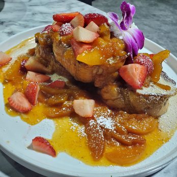 Flavor Rich Restaurant - Georgia Peach Cobbler French Toast - Breakfast & Brunch Near Me - Atlanta, Georgia