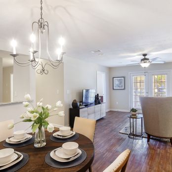 Bridgewater Apartment Homes - Dining and living room - Apartments Near Me - Brandon, Mississippi Bridgewater Apartment Homes - Dining and living room - Apartments Near Me - Brandon, Mississippi