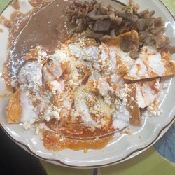 Toscana - Chilaquiles with meat