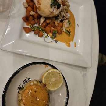 The Top Steakhouse - Fish and crab cakes - Steakhouses Near Me - Columbus, Ohio The Top Steakhouse - Fish and crab cakes - Steakhouses Near Me - Columbus, Ohio