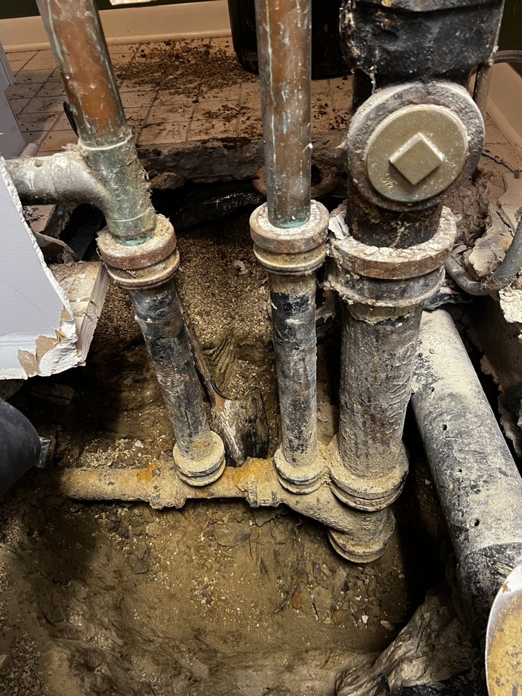 Slide of Alienplumbingandsewer