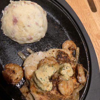 Applebee's Grill + Bar - Chicken and shrimp with mashed potatoes - Sports Bars Near Me - Nottingham, Maryland