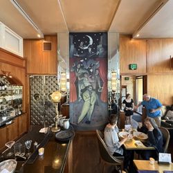Encore - Cool artwork (art deco of course).