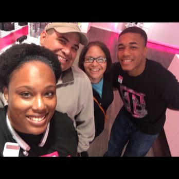 T-Mobile - Mobile Phones Near Me - Weatherford, Texas