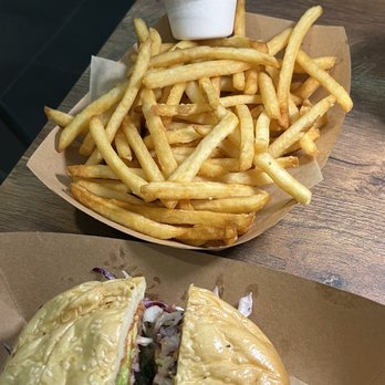 The Cocinita Miami - French Fries Mr Mitrano Burger - Vegan Near Me - Miami, Florida The Cocinita Miami - French Fries Mr Mitrano Burger - Vegan Near Me - Miami, Florida