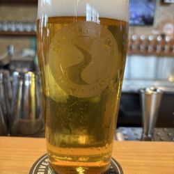 Sunriver Brewing -Oakway Pub - It's a beautiful day. WCIPA