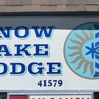 Snow Lake Lodge - Sign facing road - Resorts Near Me - Big Bear Lake, California Snow Lake Lodge - Sign facing road - Resorts Near Me - Big Bear Lake, California
