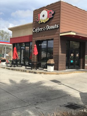 Joe's Cafe & Donuts & King Cakes by null