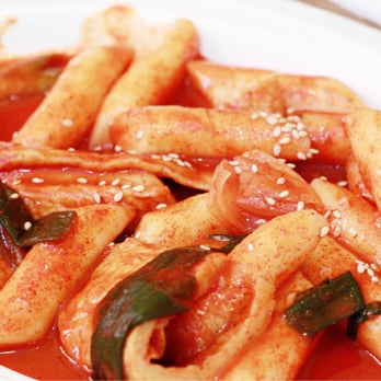 On Sapore della Corea - tteok bok ki / rice cake with spicy sauce / gnocchi di riso con salsa piccante - Korean Near Me - Florence, FI On Sapore della Corea - tteok bok ki / rice cake with spicy sauce / gnocchi di riso con salsa piccante - Korean Near Me - Florence, FI