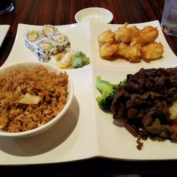 BluFish Sushi - Beef Bento box - Japanese Near Me - Glenview, Illinois