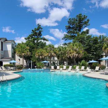 Ingleside Apartments - Sparkling swimming pool - Apartments Near Me - North Charleston, South Carolina Ingleside Apartments - Sparkling swimming pool - Apartments Near Me - North Charleston, South Carolina