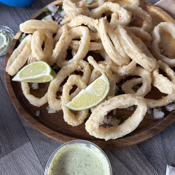 El Pub - Calamares Fritos - Cuban Near Me - Miami, Florida